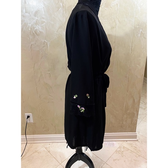 Oscar de la Renta Robe Black with Pink Roses - Picture 4 of 4